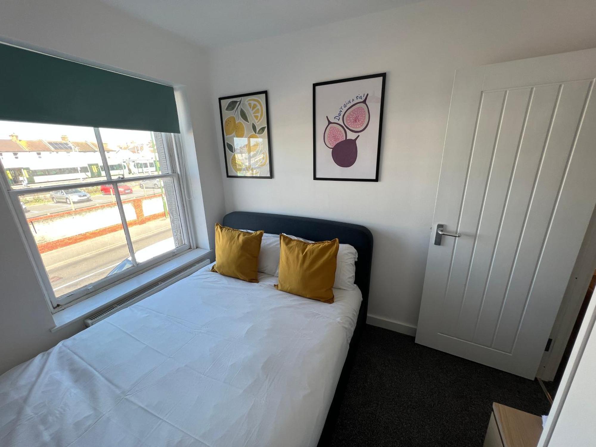 Littlehampton House - 4 Bedroom House Sleeps 8 Exterior photo